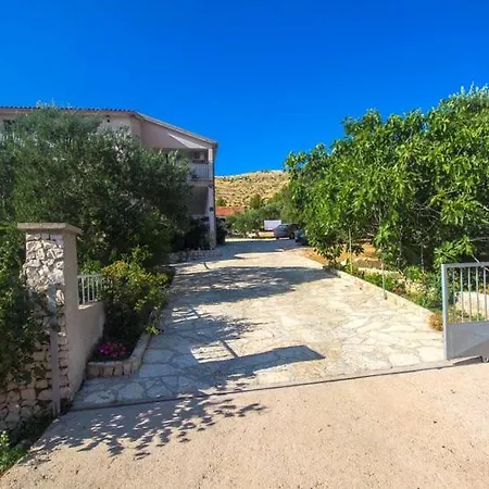 Apartment Belakusic 2
