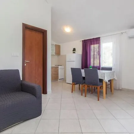 Belakusic 2 Grebaštica