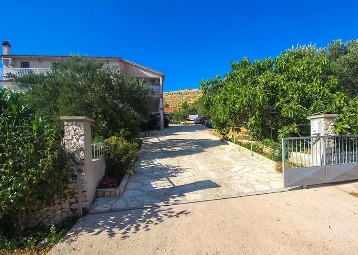 Apartment Belakusic 2